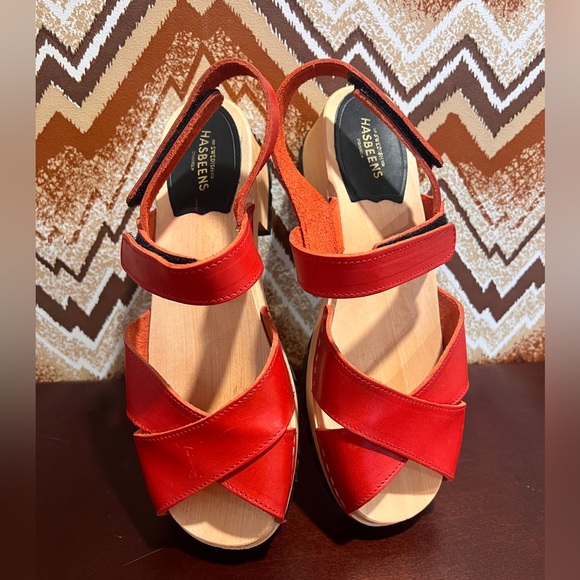 Swedish Hasbeens Mirja Leather Strap Wood Heel Clog Sandals Red 10/EU40 fits 9.5 - Picture 3 of 9